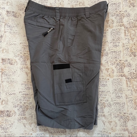 Magellan Grey outdoors shorts - Picture 7 of 7